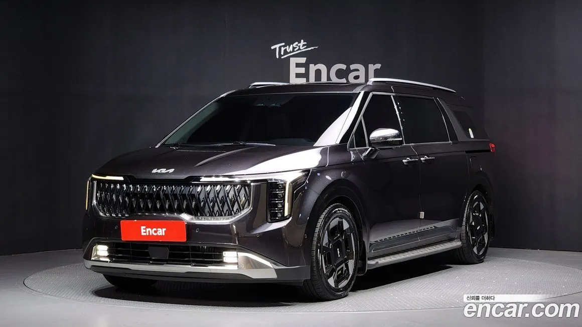 Kia Carnival — фото 1