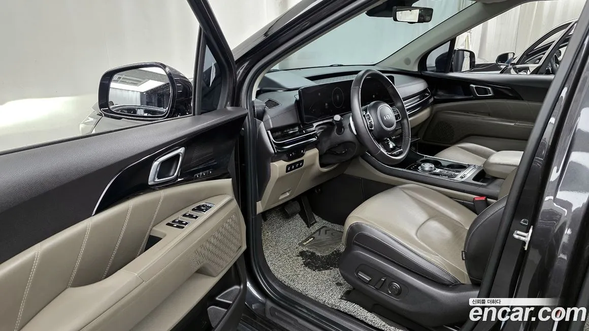 Kia Carnival — фото 10
