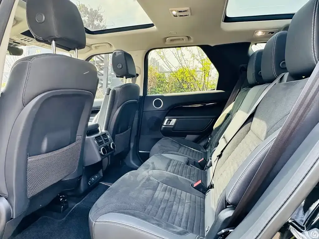 Land Rover Discovery 2024 из CN, фото 6