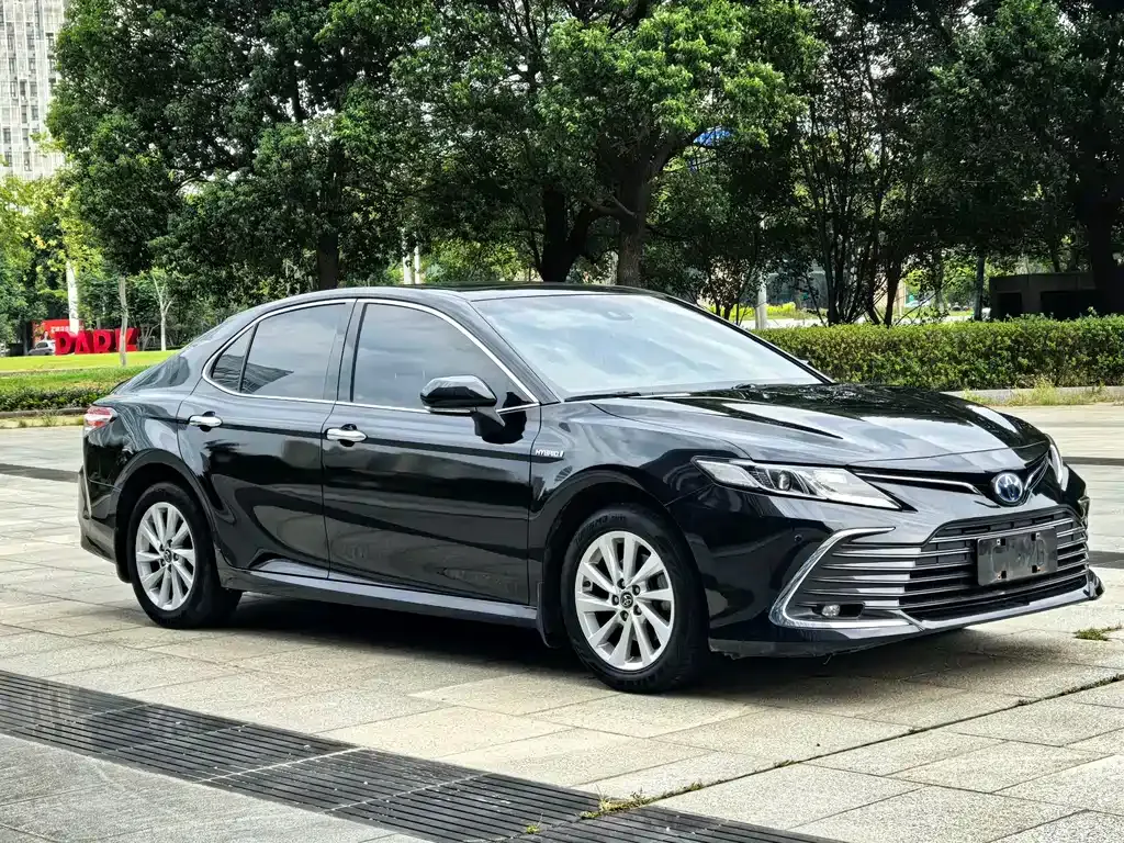 Toyota Camry 2023 из CN, фото 3