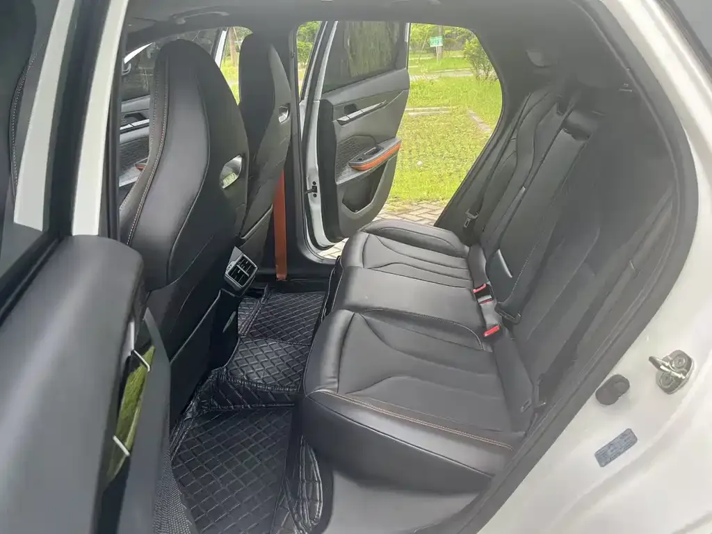 Changan UNI-V 2024 из CN, фото 10