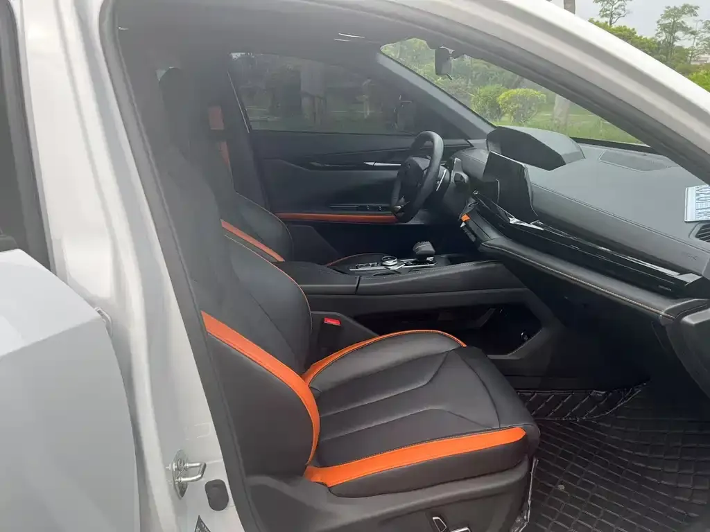 Changan UNI-V 2024 из CN, фото 6