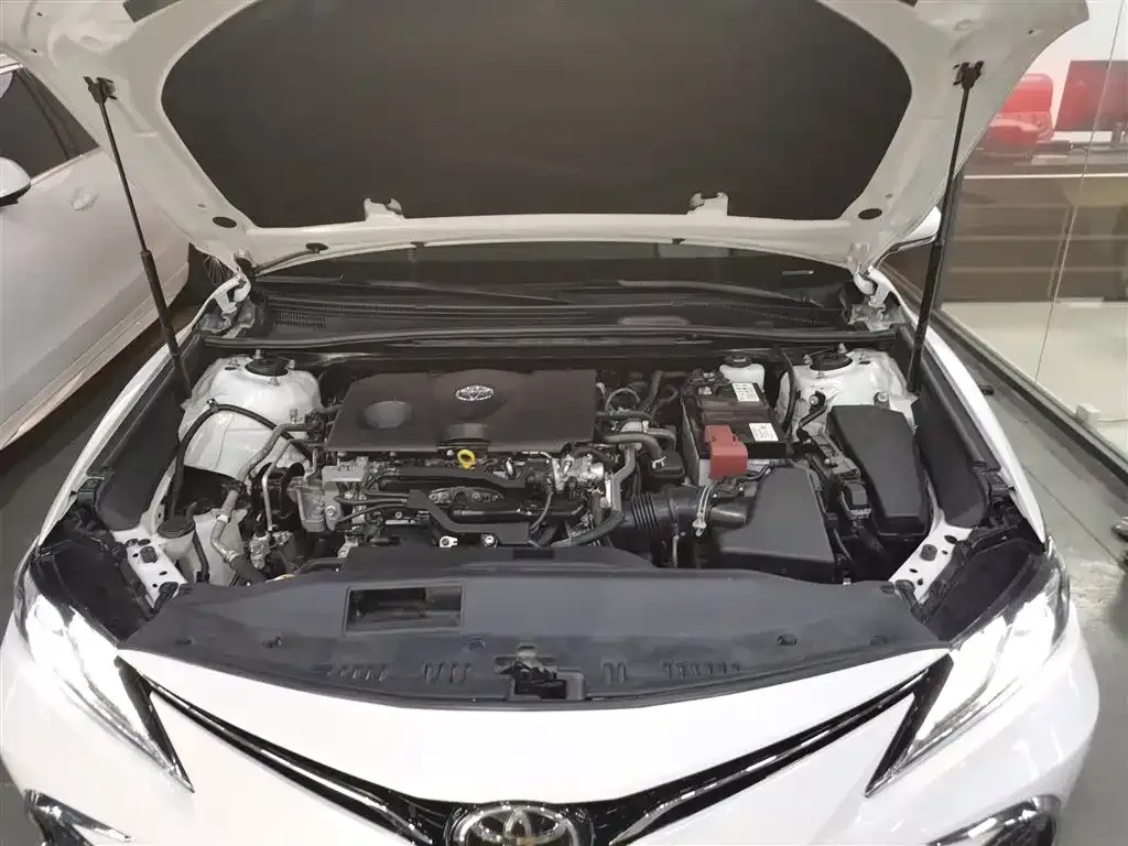 Toyota Camry 2023 из CN, фото 10