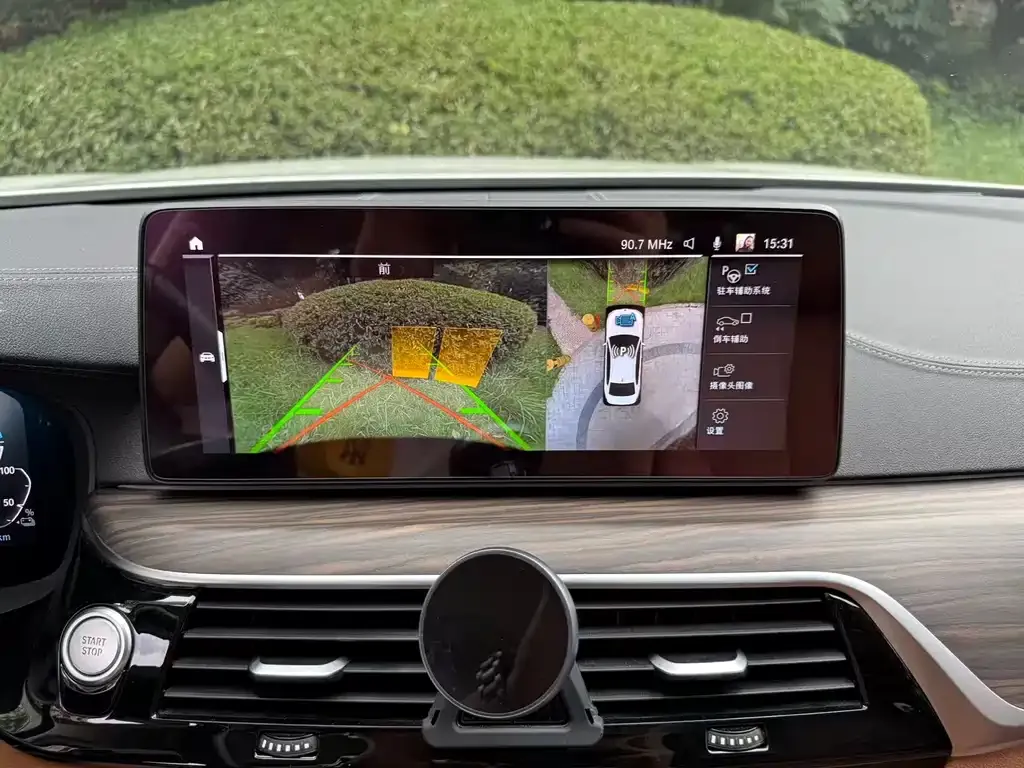 BMW 5 Series New Energy 2021 из CN, фото 10