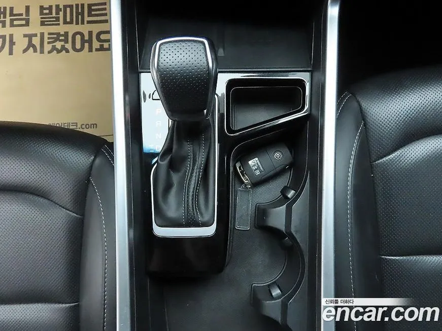 KG Mobility (Ssangyong) Torres 2023 из KR, фото 10