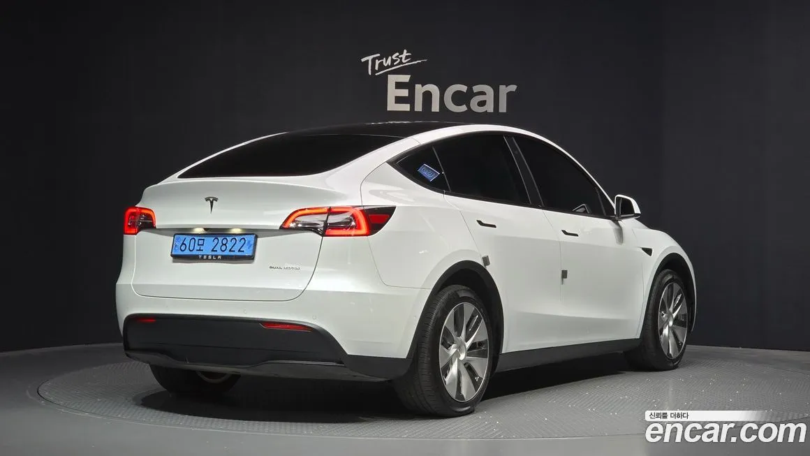 Tesla Model Y 2022 из KR, фото 2