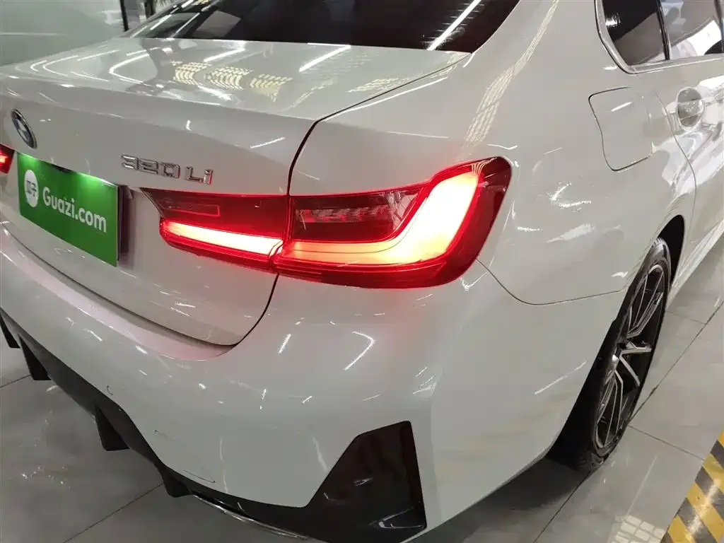BMW 3 Series 2023 из CN, фото 10