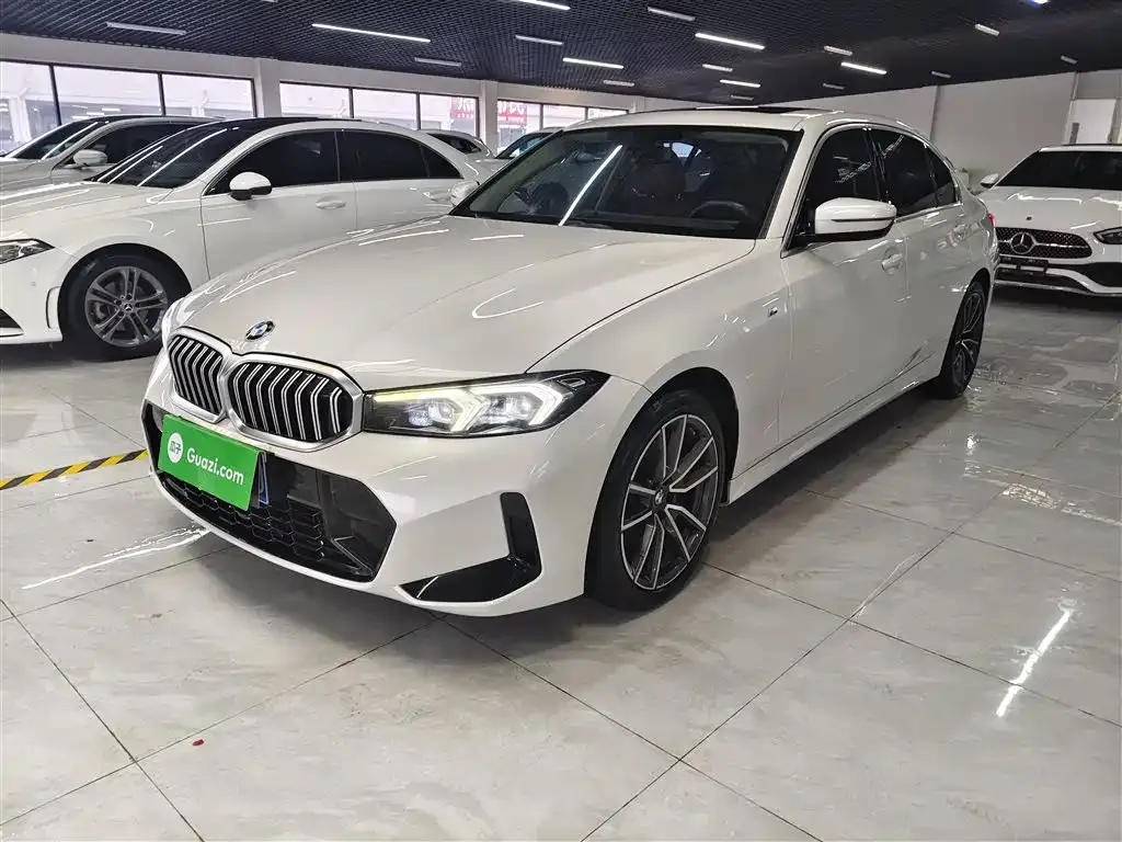BMW 3 Series 2023 из CN, фото 2