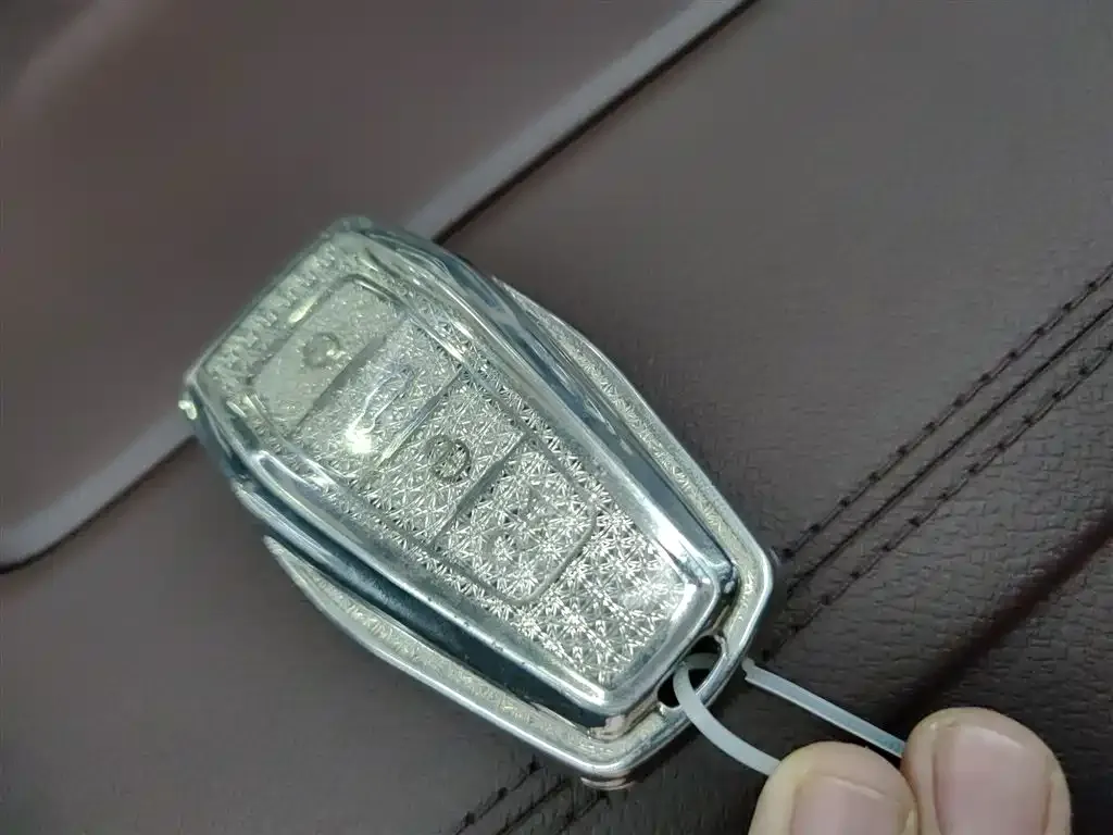 Geely Xingyue L 2023 из CN, фото 9
