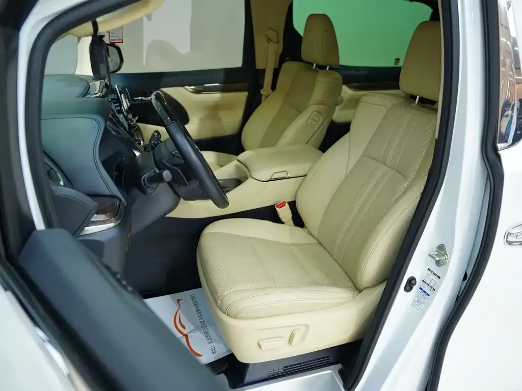 Toyota Alphard 2023 из CN, фото 8