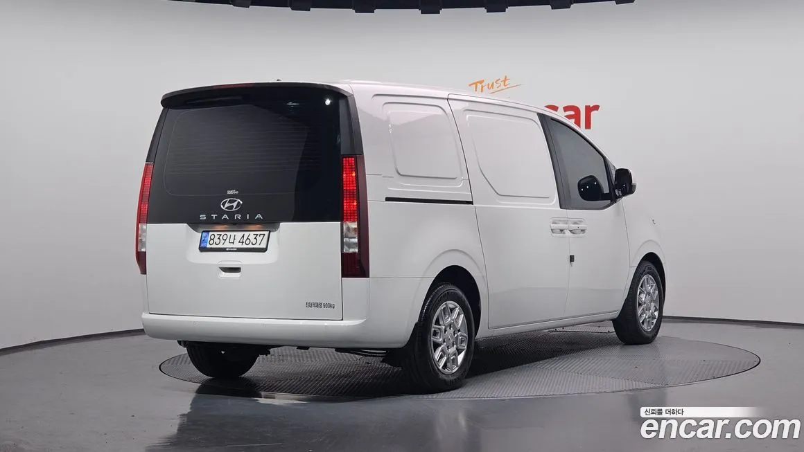 Hyundai Staria — фото 2