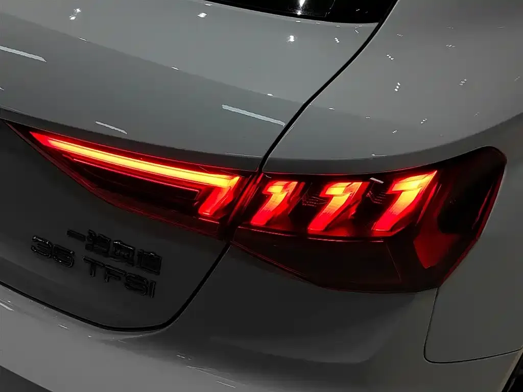 Audi A3 2022 из CN, фото 10