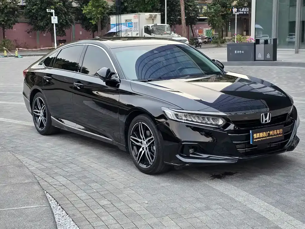 Honda Accord — фото 3