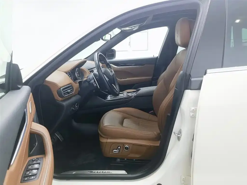 Maserati Levante 2022 из CN, фото 10
