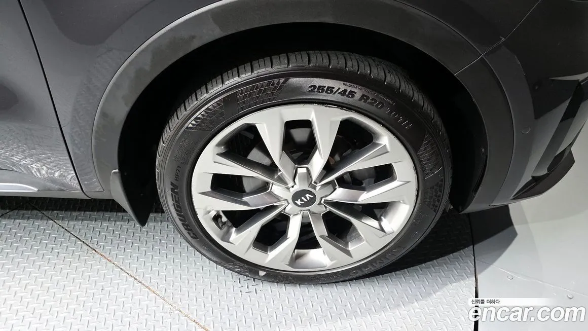 Kia Sorento — фото 5