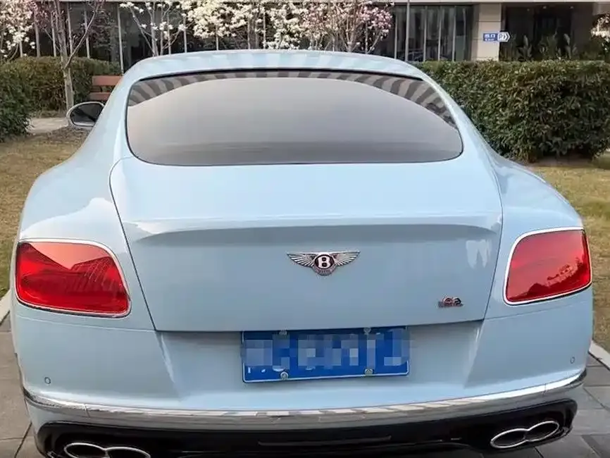 Bentley Continental 2022 из CN, фото 3