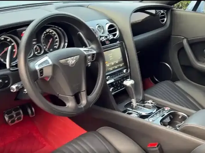 Bentley Continental 2022 из CN, фото 4