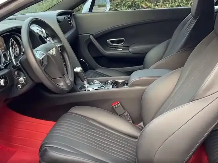 Bentley Continental 2022 из CN, фото 6