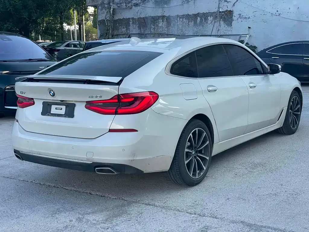 BMW 6 Series GT 2022 из CN, фото 3