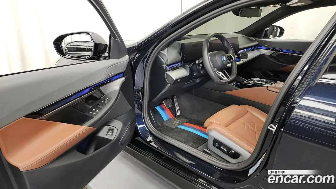 BMW 5-Series 2025 из KR, фото 10