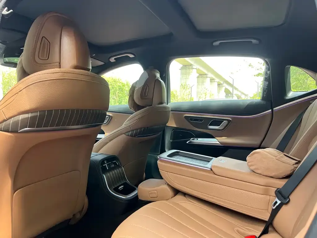 [object Object] E-Class 2024 из CN, фото 6