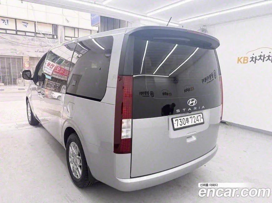 Hyundai Staria — фото 2