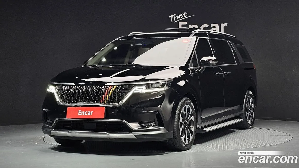 Kia Carnival — фото 1