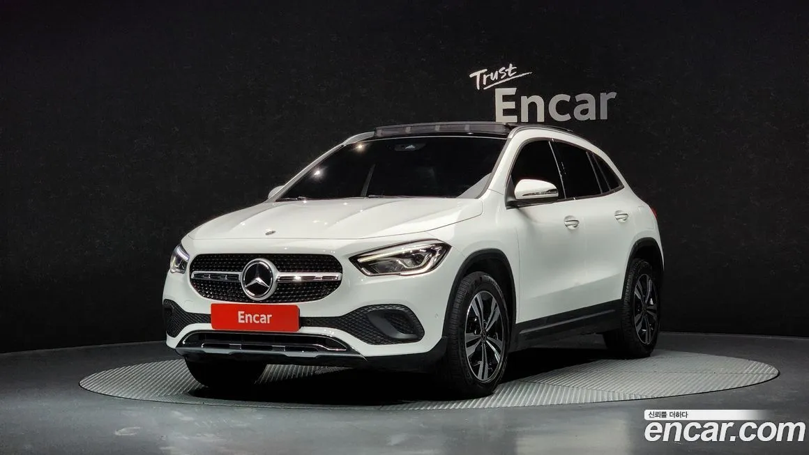 Mercedes-Benz GLA-Class