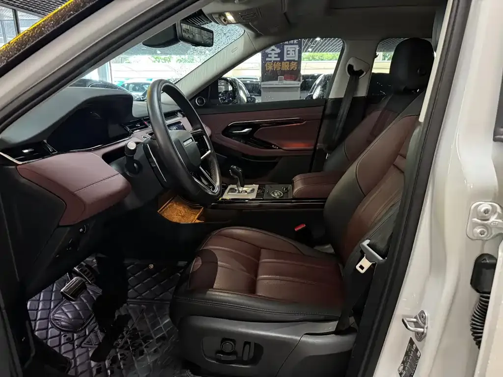 Land Rover Evoque 2023 из CN, фото 4