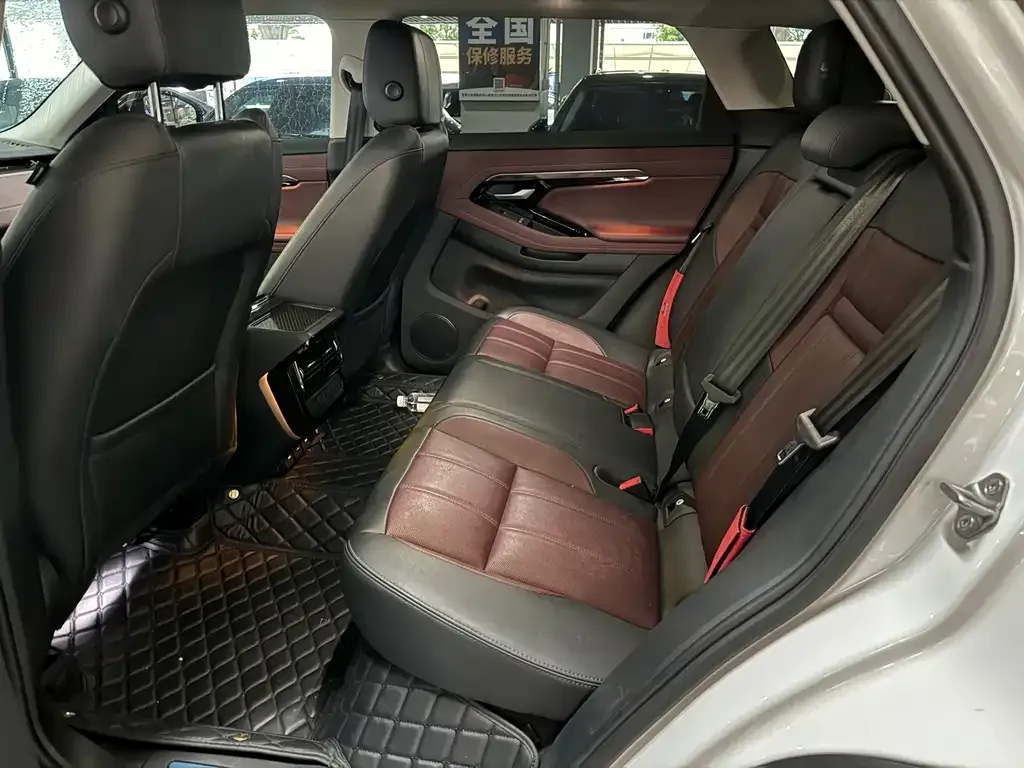 Land Rover Evoque 2023 из CN, фото 5
