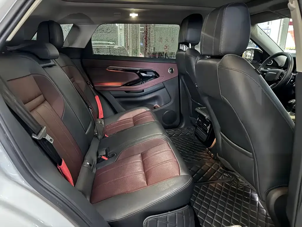 Land Rover Evoque 2023 из CN, фото 7