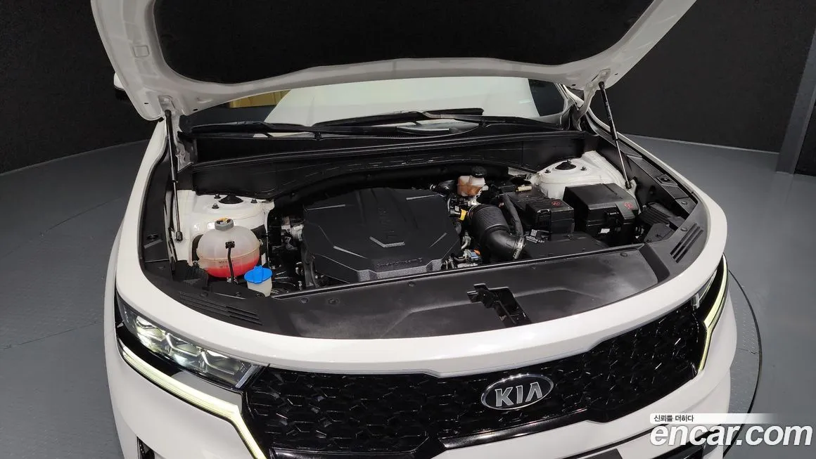 Kia Sorento — фото 6