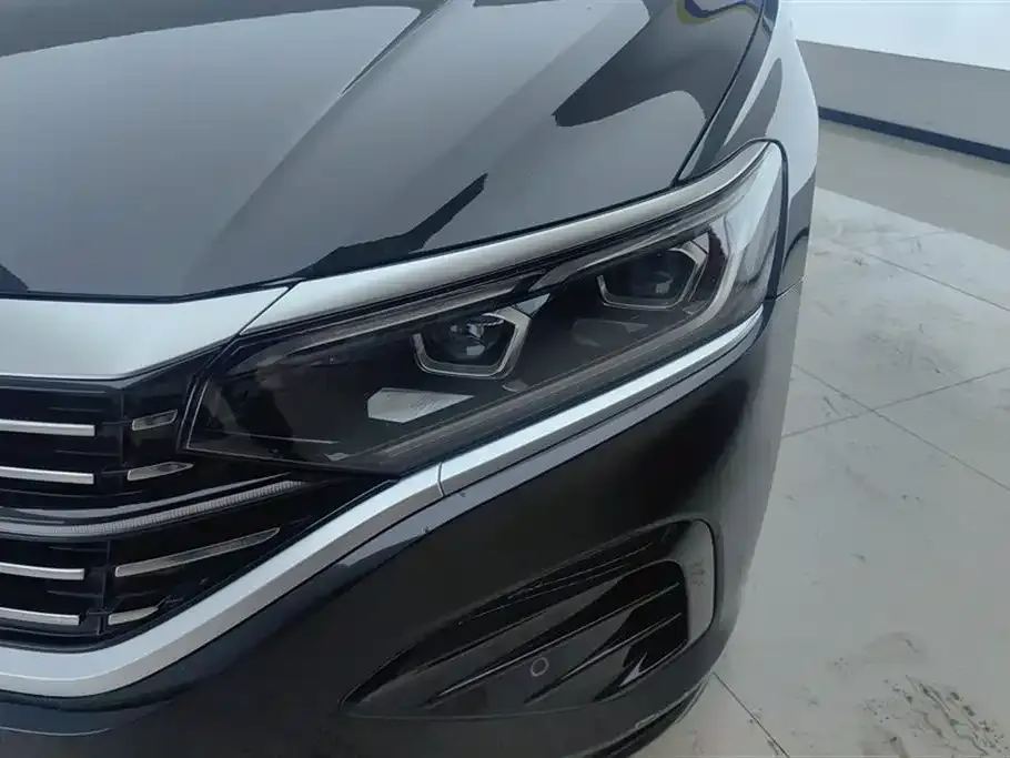 Volkswagen Passat 2023 из CN, фото 5