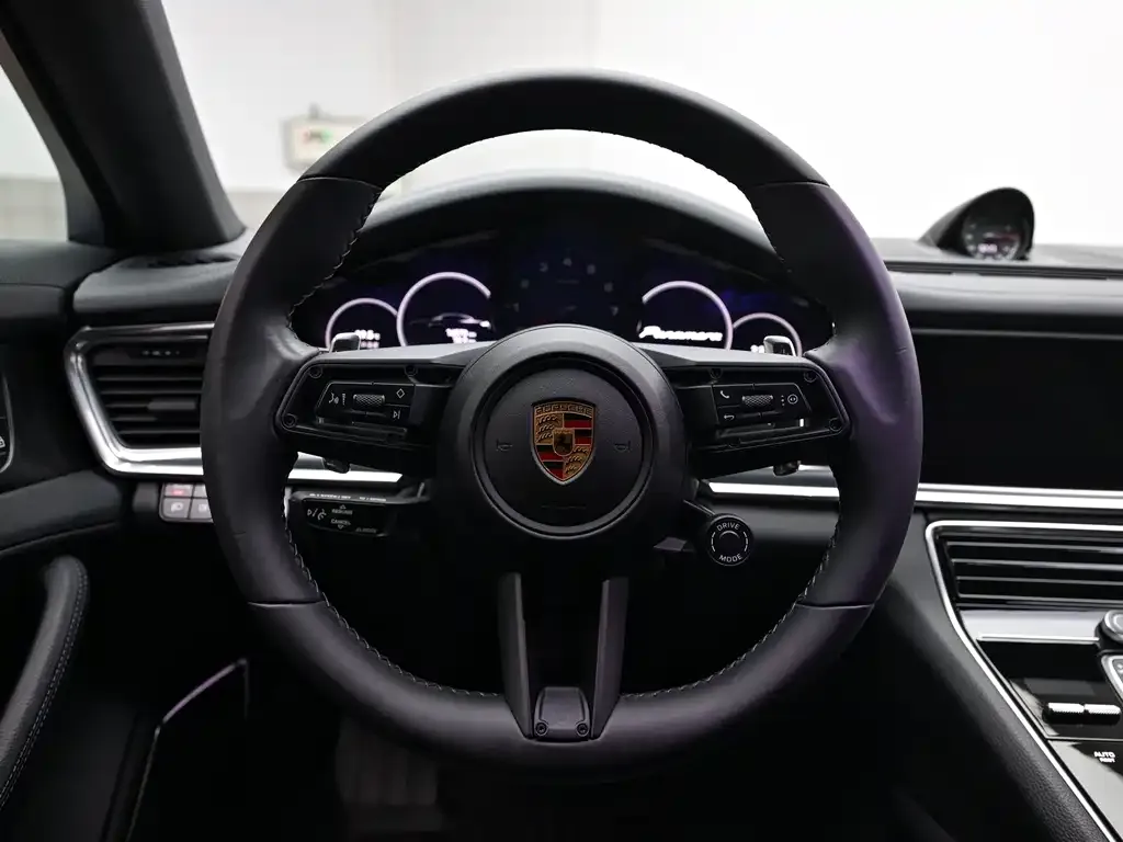 Porsche Panamera — фото 8