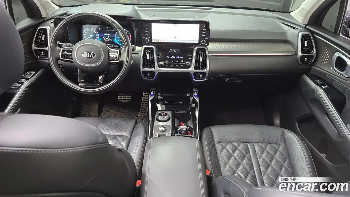 Kia Sorento — фото 7