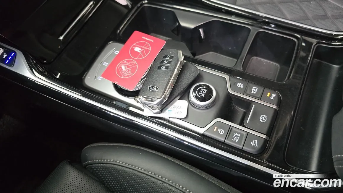 Kia Sorento — фото 9