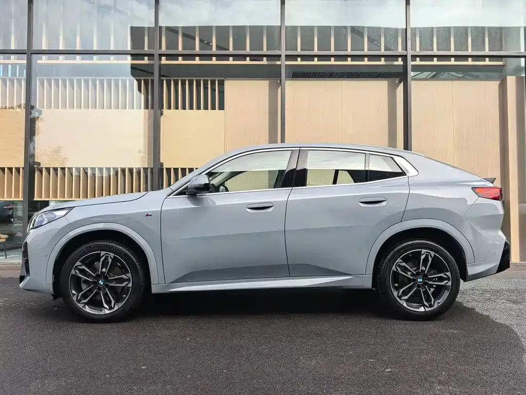 BMW X2 2025 из CN, фото 4