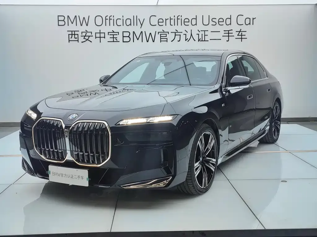 BMW 7 Series 2024 из CN, фото 1