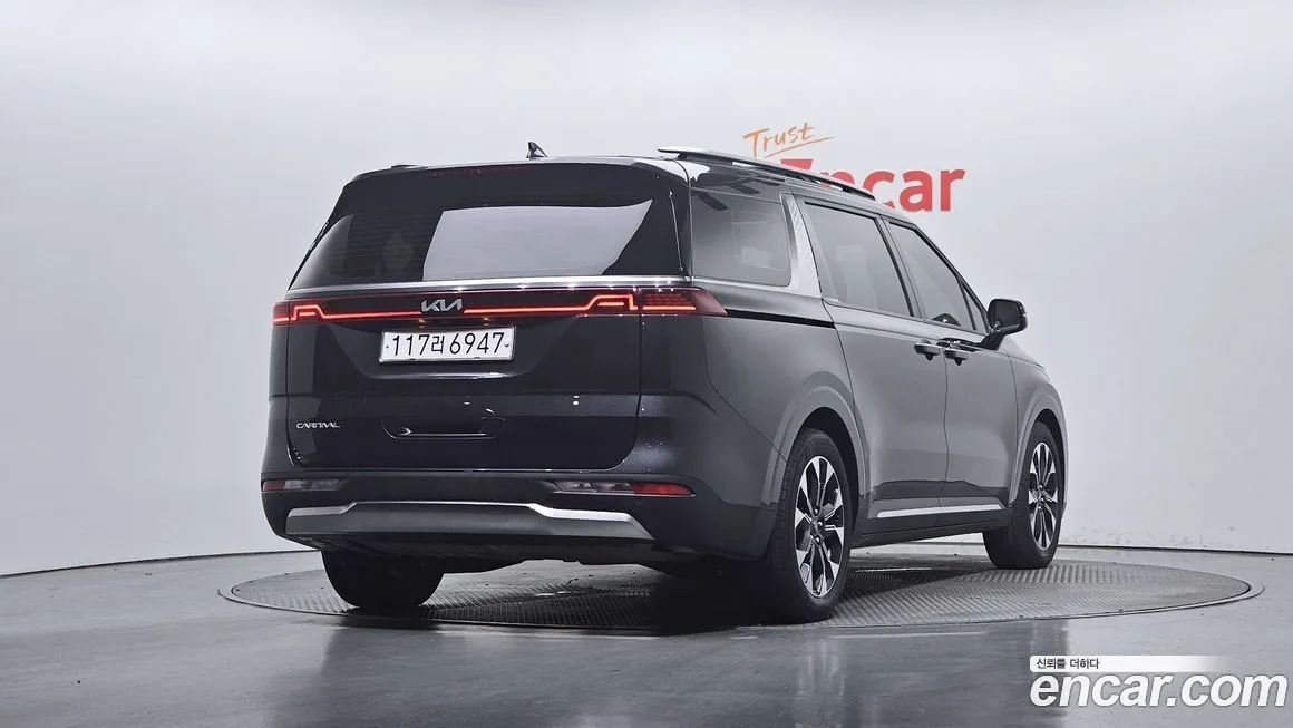 Kia Carnival 2023 из KR, фото 2