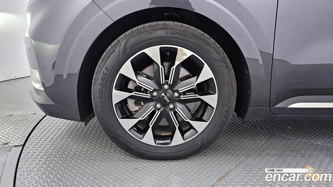Kia Carnival 2023 из KR, фото 5