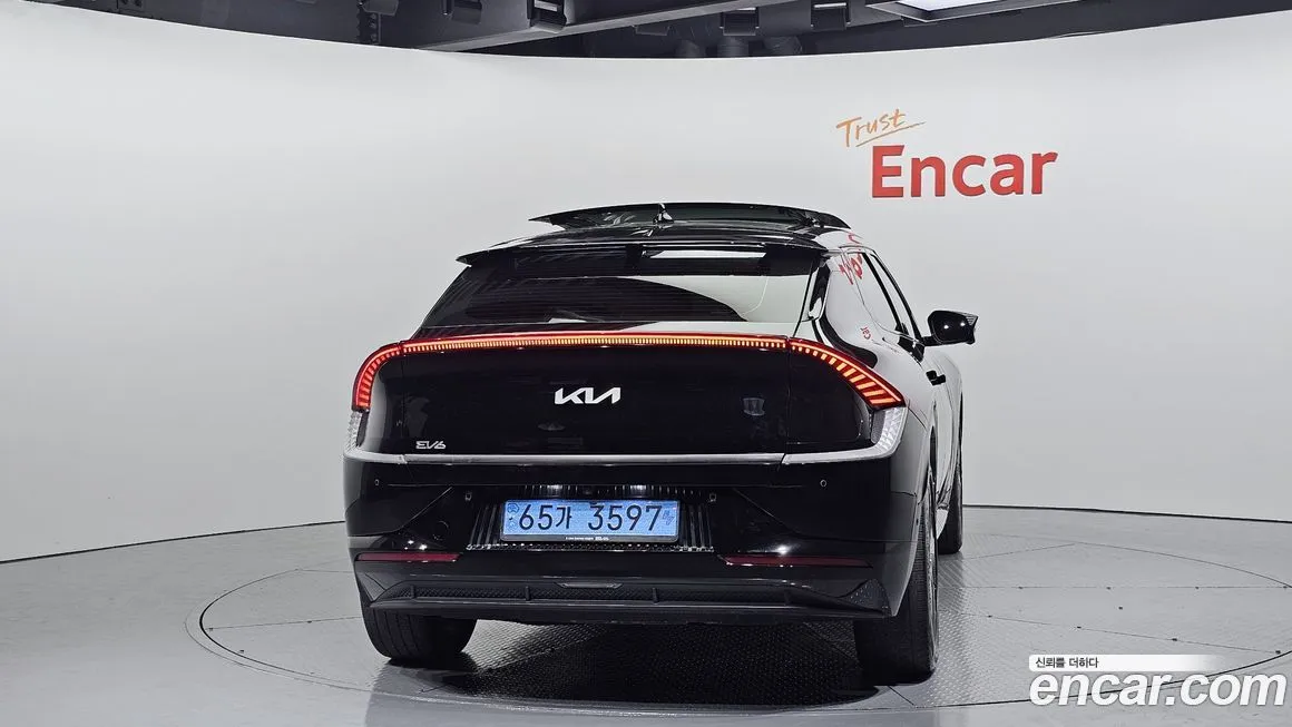 Kia EV6 2023 из KR, фото 4