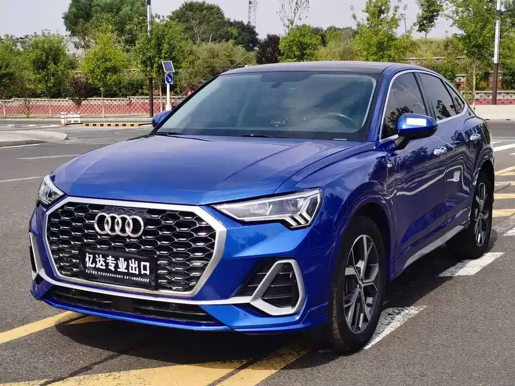 Audi Q3 Sportback — фото 1