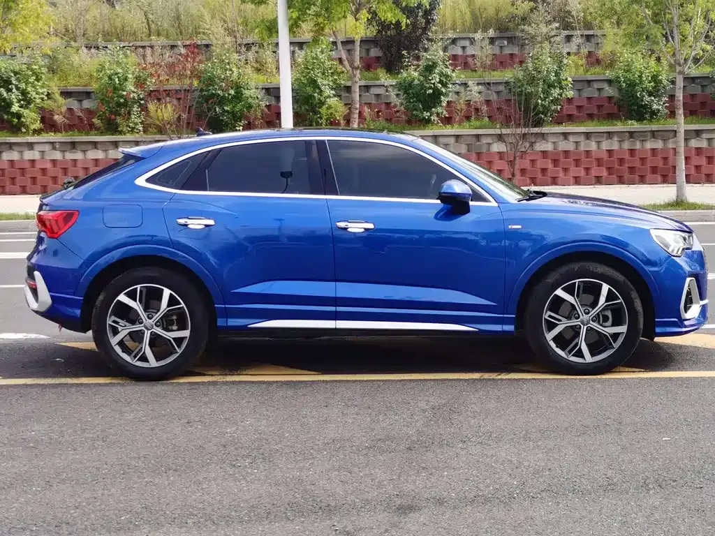 Audi Q3 Sportback — фото 4