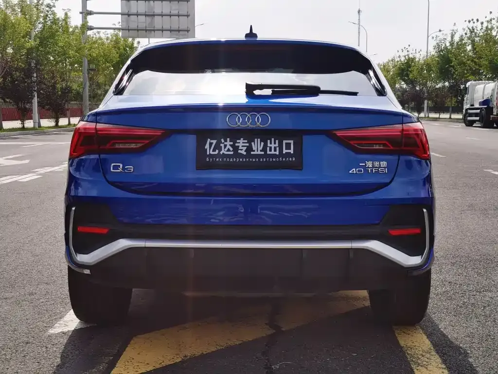 Audi Q3 Sportback — фото 7