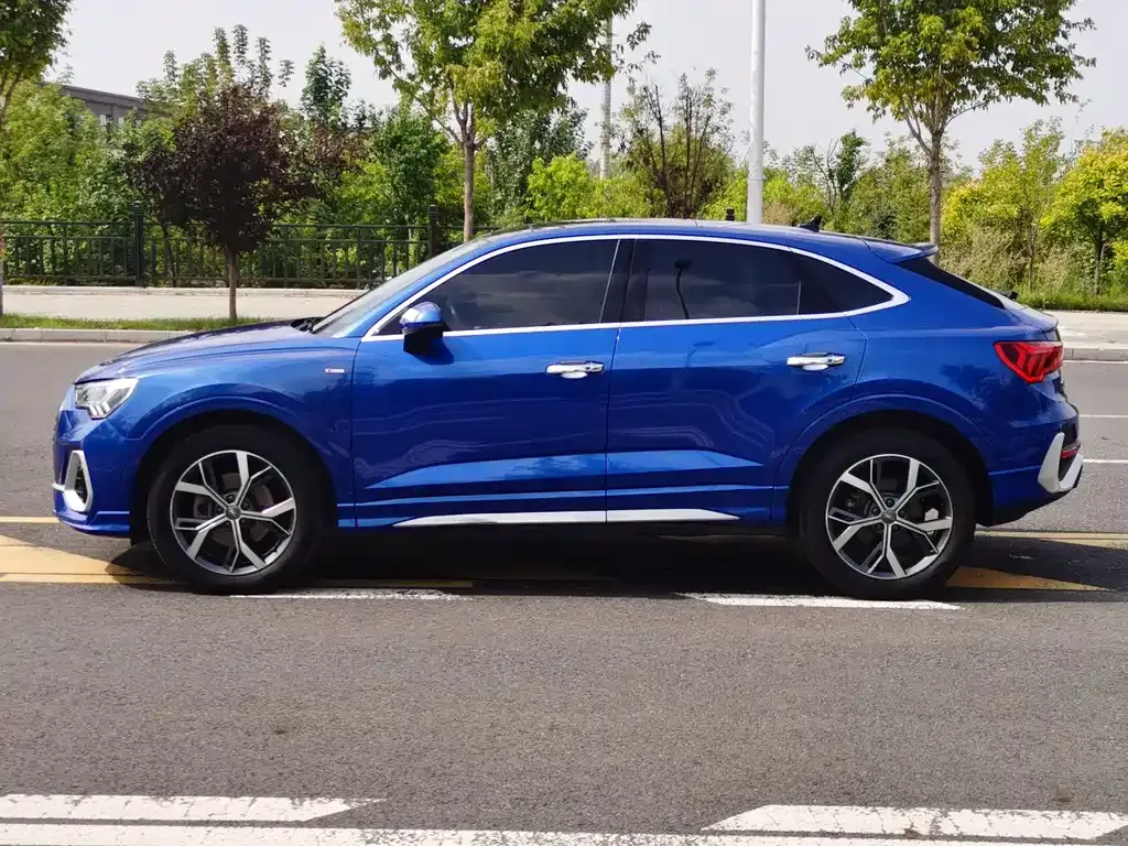 Audi Q3 Sportback — фото 8