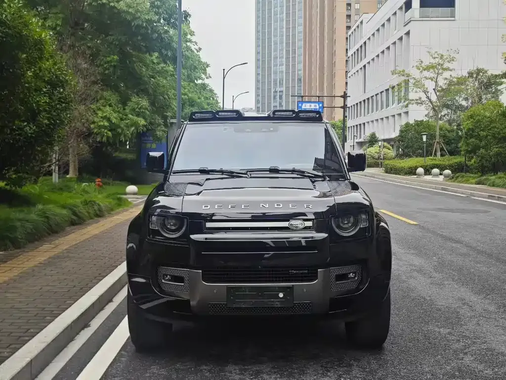 Land Rover Defender — фото 2