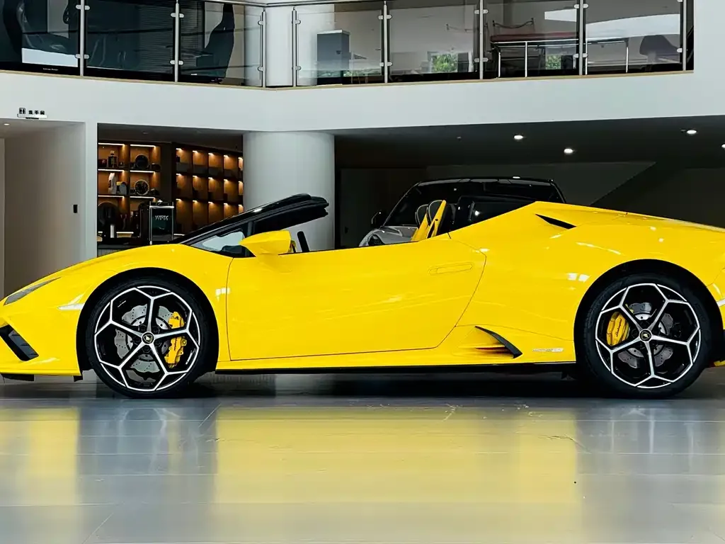 Lamborghini Huracan 2022 из CN, фото 2