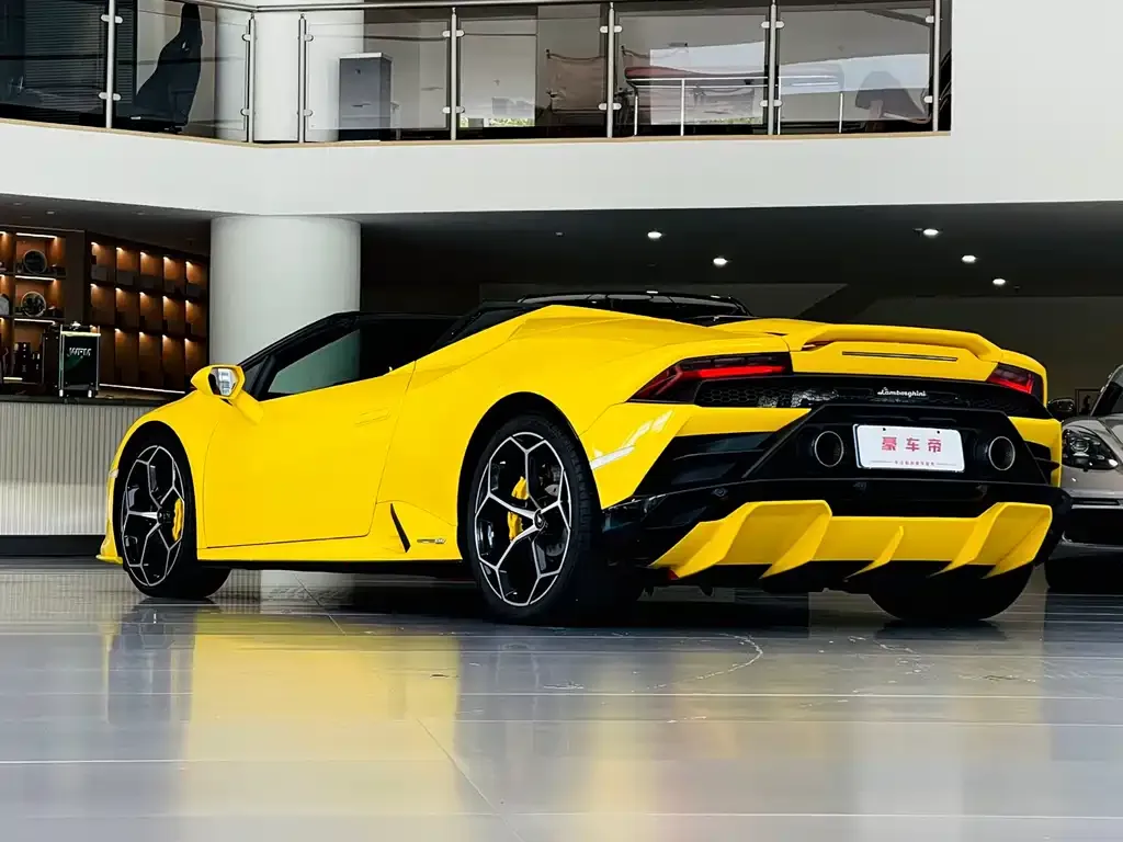 Lamborghini Huracan 2022 из CN, фото 3