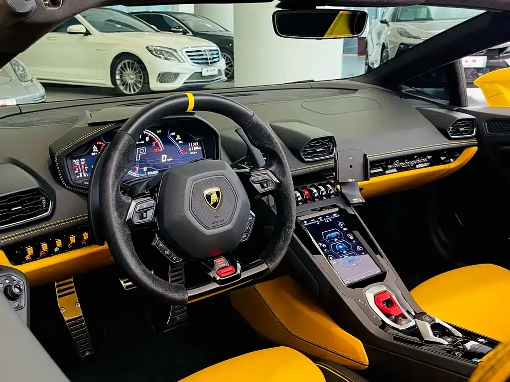 Lamborghini Huracan 2022 из CN, фото 8