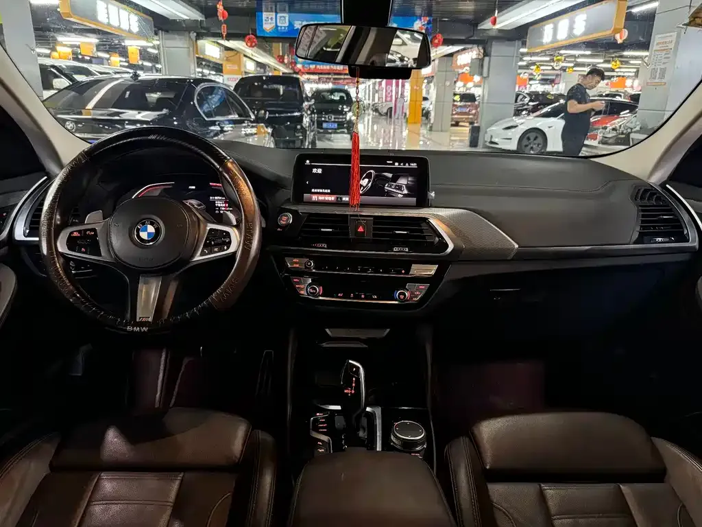 BMW X4 — фото 4